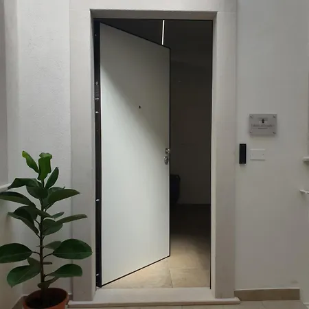 Palazzo Del Giudice بيت ضيافة