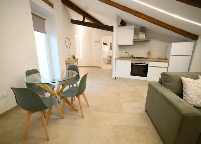 Palazzo Del Giudice 3* Rodi Garganico