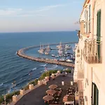 Palazzo Del Giudice Pensionat